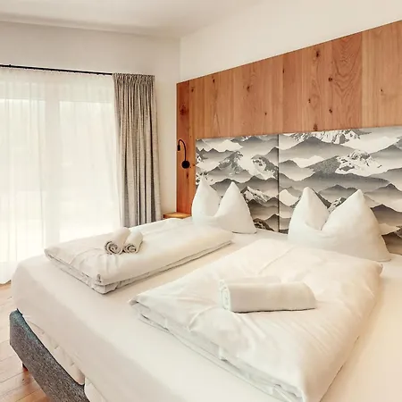 Gsteig بيت للعطل *